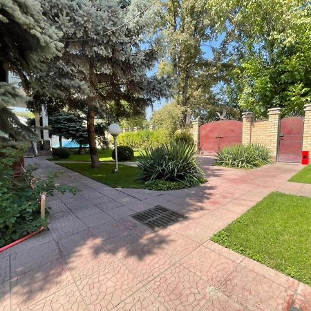 Гостевой дом Шумкар Азия Guest House Shumkar Asia Бишкек Екстериор снимка