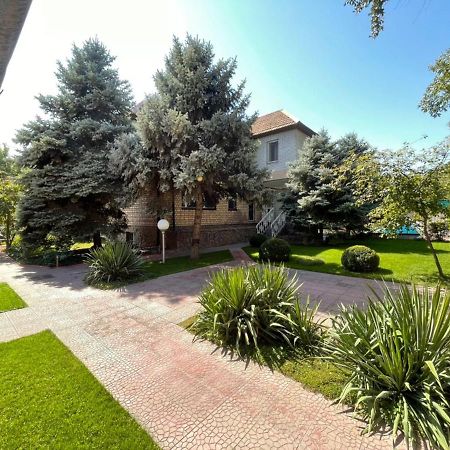 Гостевой дом Шумкар Азия Guest House Shumkar Asia Бишкек Екстериор снимка