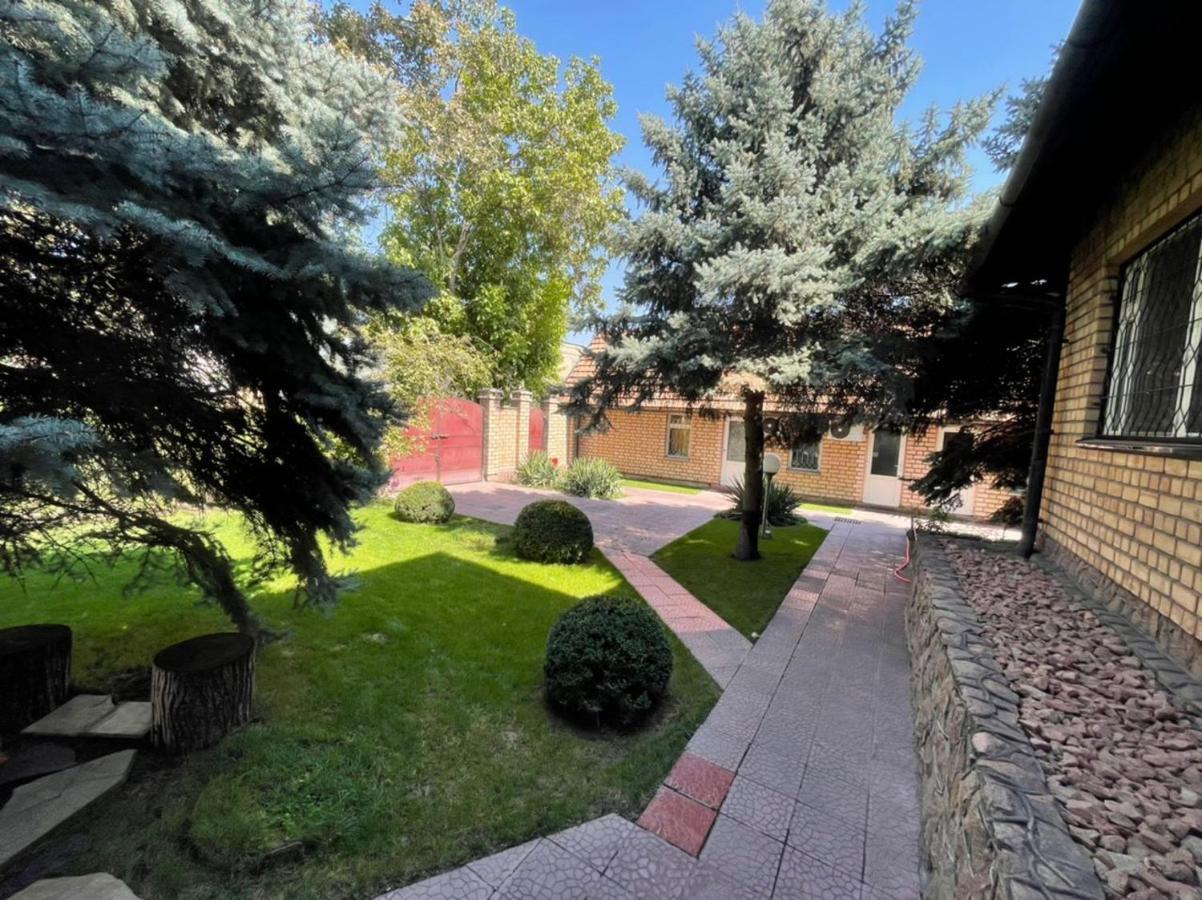 Гостевой дом Шумкар Азия Guest House Shumkar Asia Бишкек Екстериор снимка