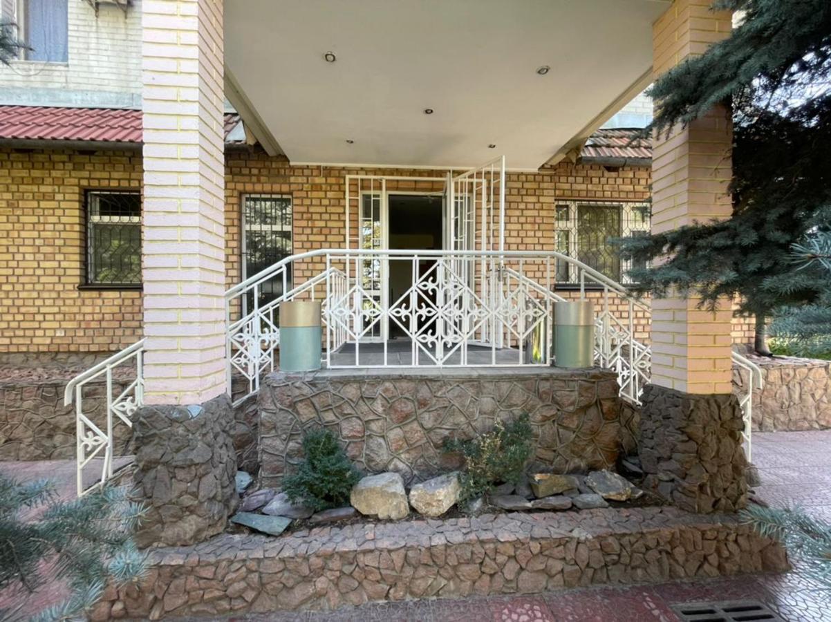 Гостевой дом Шумкар Азия Guest House Shumkar Asia Бишкек Екстериор снимка