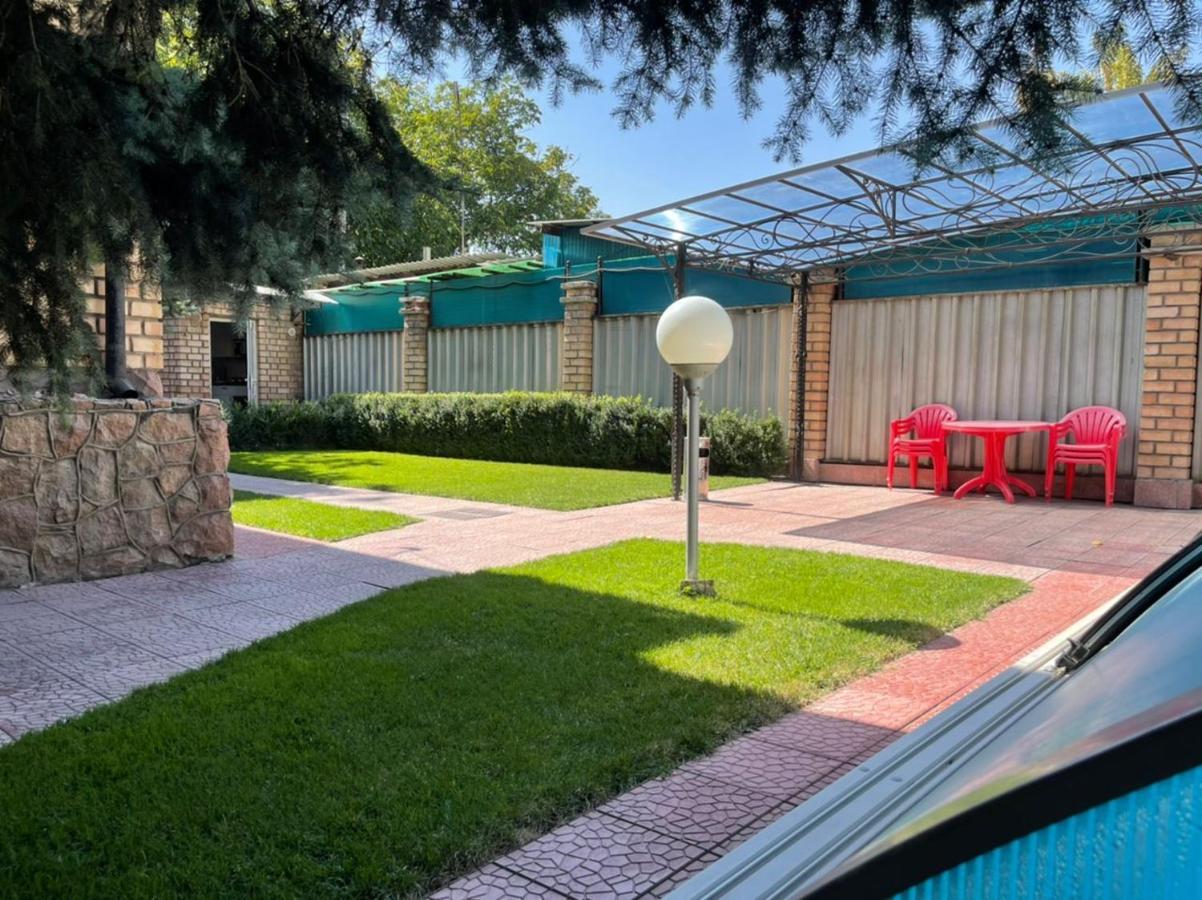 Гостевой дом Шумкар Азия Guest House Shumkar Asia Бишкек Екстериор снимка